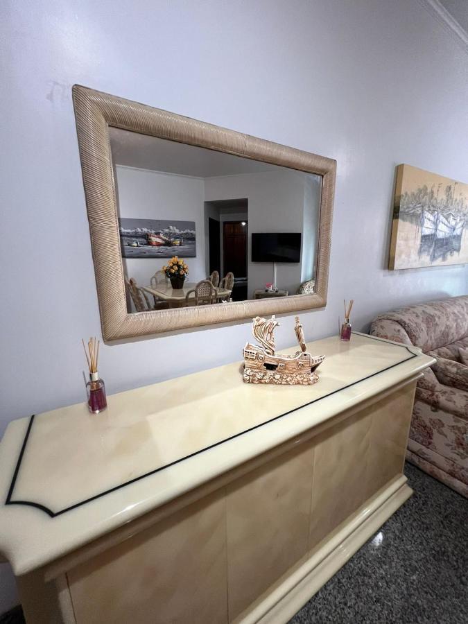 Apartamento No Guaruja Enseada A Beira Mar, Otima Localidade E Com Ar Condicionado Eksteriør billede